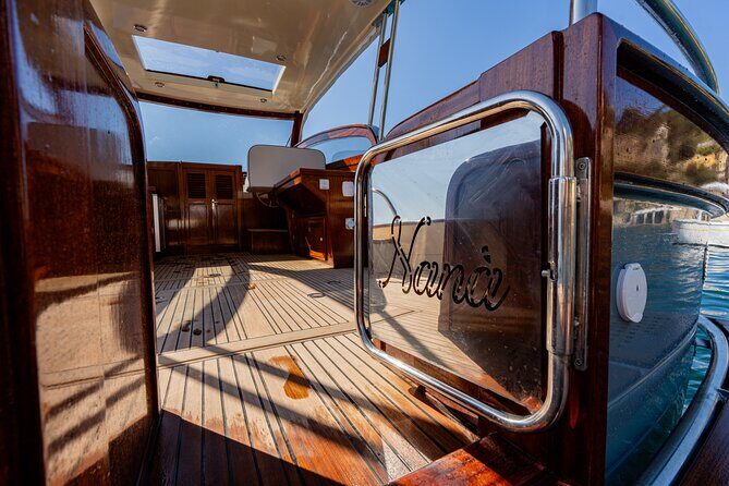 Capri Island in Private Luxury 40 feet Speedboat from Sorrento, Positano, Amalfi, Ravello - FAQ