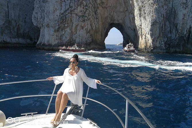 Capri luxury boat experience PLUS - The Sum Up