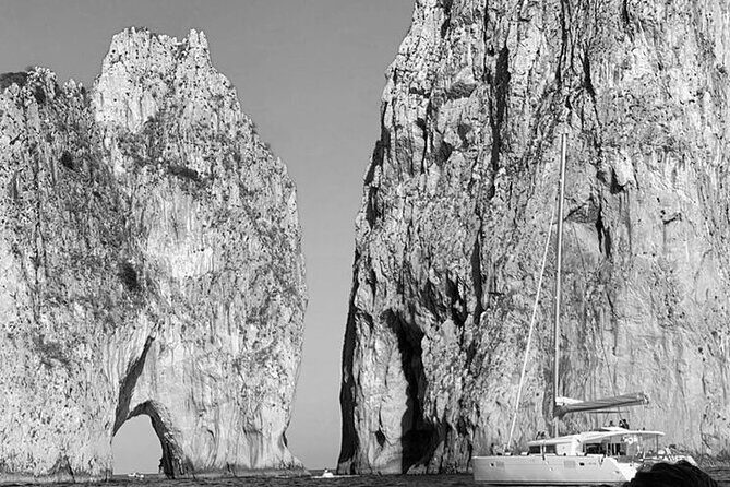 Capri magical boat tour for an unforgettable 3 hour experience. - Who Is This Tour Best For?