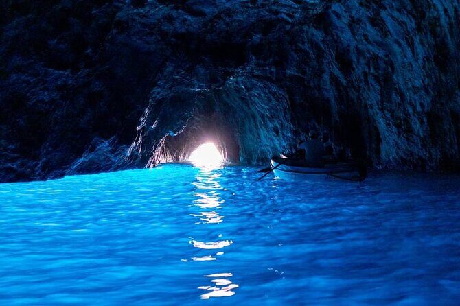 Capri Private Tour from Positano - Motorboat 28ft - The Sum Up
