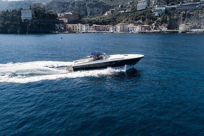 Capri Private Yacht Transfert from Sorrento, Naples & Positano - FAQ