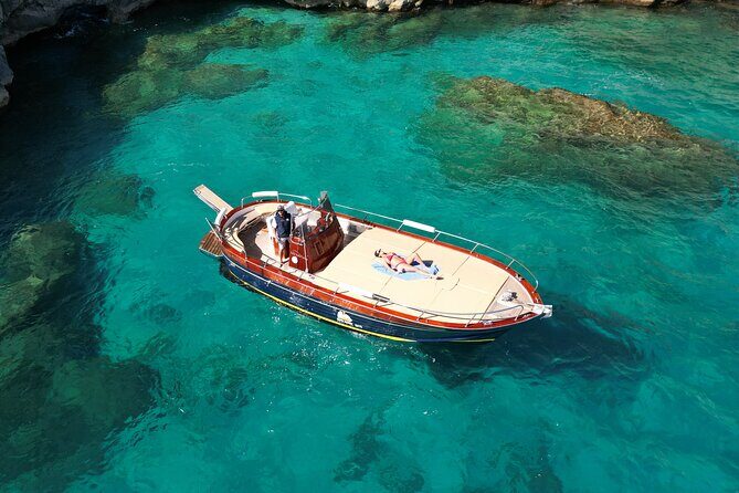 Capri Samba Boat Tour, Sail in Style by Boat. - FAQs