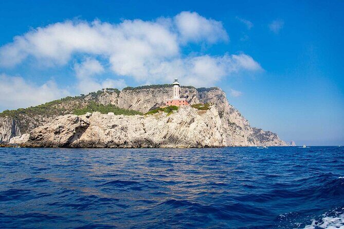 Capri Small-Group Boat Tour from Sorrento with Lunch & Snorkeling - An Immersive Day on the Water and in Capri