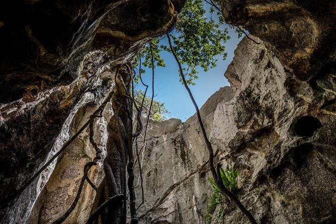 Capricorn Caves Capricorn Explorer - What You Get and What to Bring