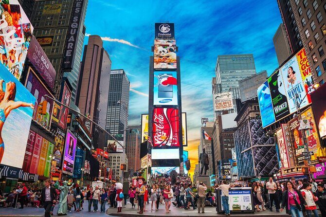 Capture NYC Personalized Photo Tours with a Local Expert - Who Is This Tour Best For?