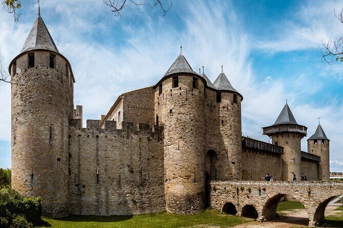 Carcassonne Scavenger Hunt and Highlights Self-Guided Tour - Who Is This Tour Best Suited For?