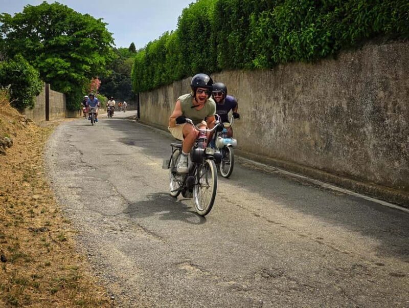 Carcassonne: Solex tour with guide and wine tasting - Who Will Love This Tour?