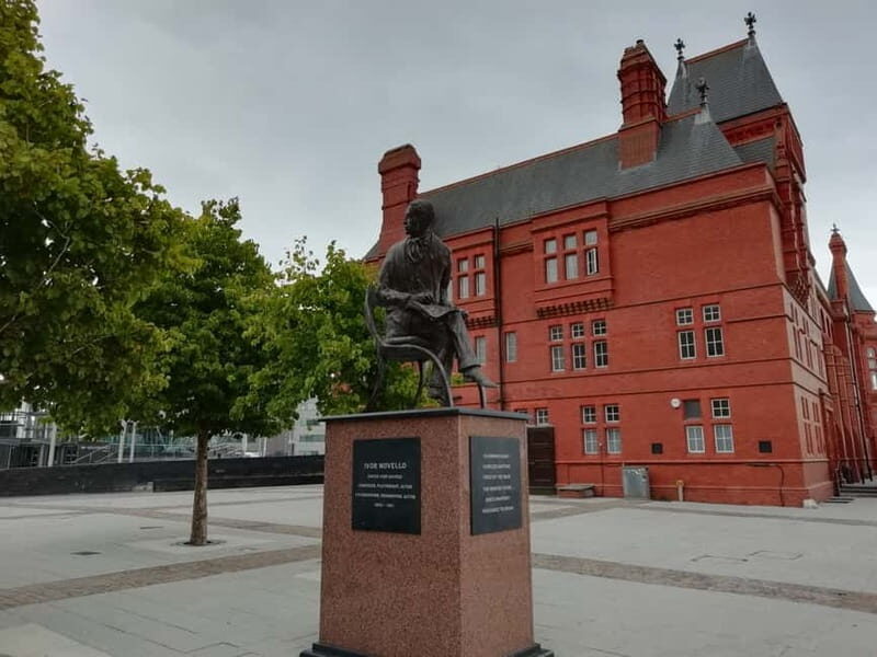 Cardiff Bay: Highlights Private Guided Tour - FAQ