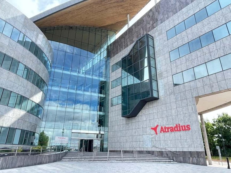 Cardiff: Doctor Who Cardiff Bay Walking Tour - Who Should Consider This Tour?