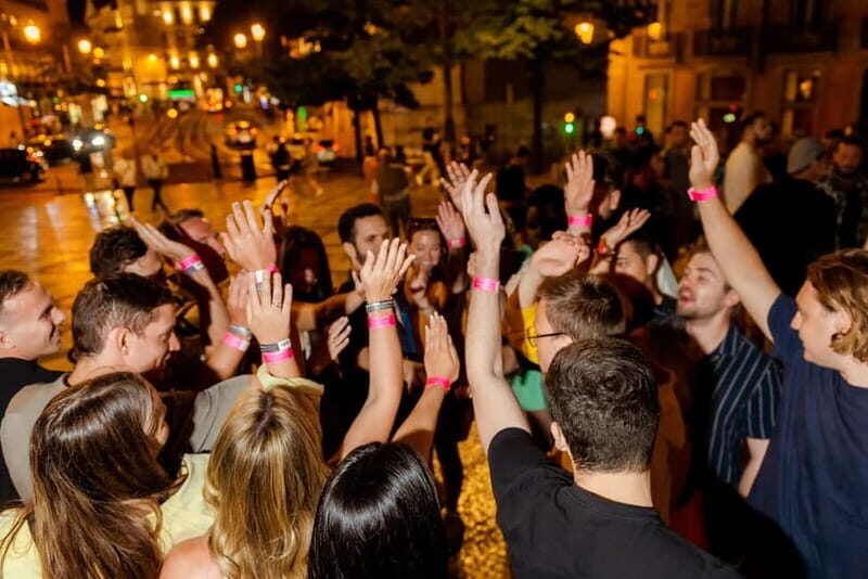 Carnival Extravaganza Lisbon Pubcrawl - FAQ