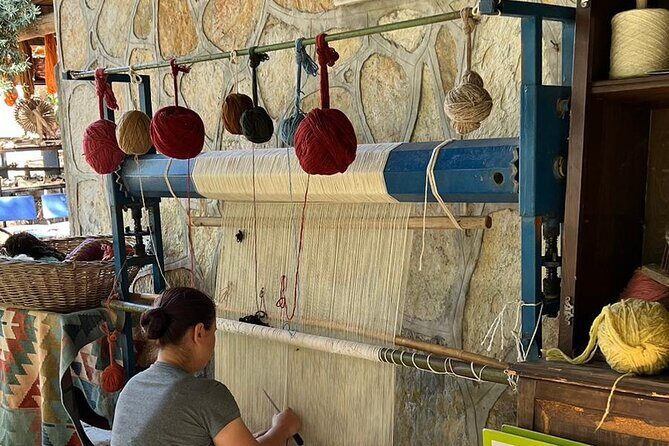 Carpet Weaving Art Lessons & Experience - The Practicalities: Transportation, Duration, and Value