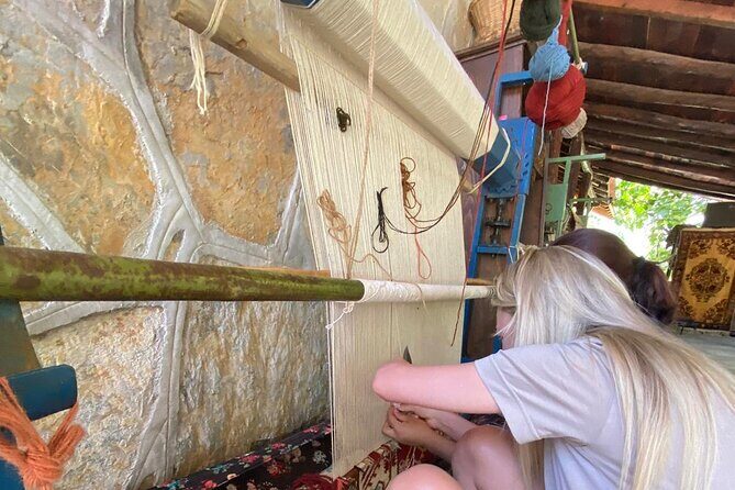 Carpet Weaving Art Lessons & Experience - The Sum Up