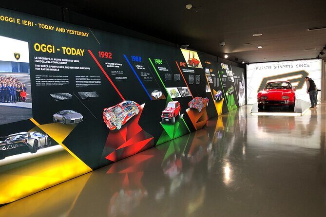 Cars&Food: Lambo, Ferrari, Parmigiano, Balsamic, PrivateTransport - The Experience of Private Transport and Flexibility