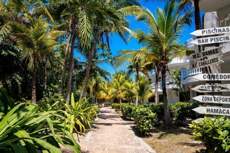 Cartagena: Private Island in Rosario Islands, Open Bar - The Sum Up