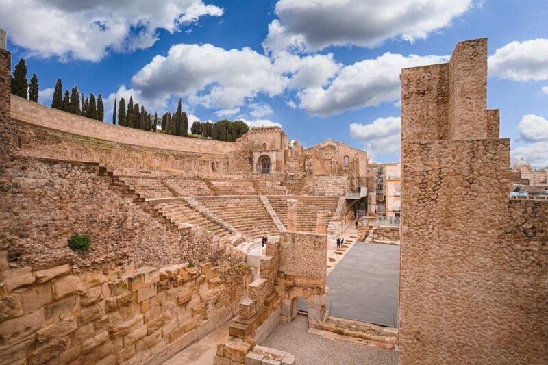 Cartagena Private Tour - Final Stop at the Gran Hotel
