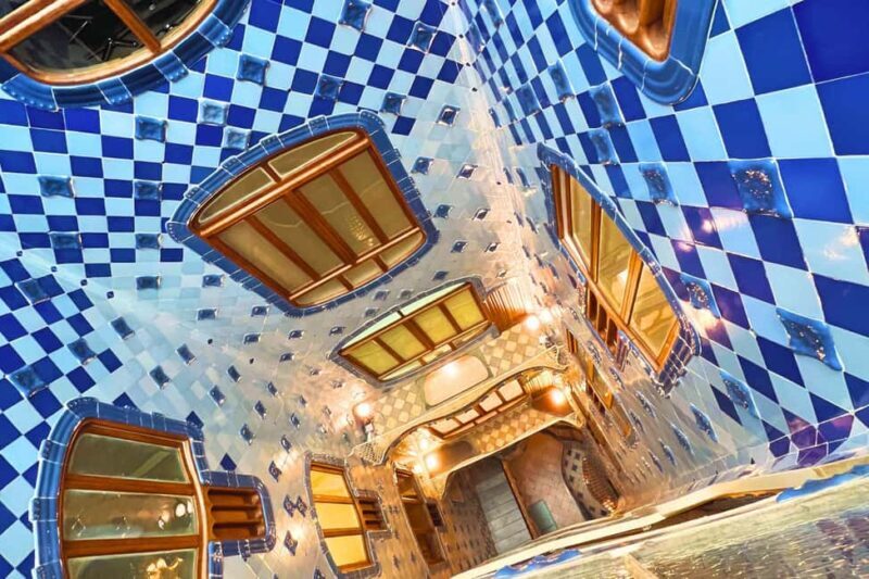 Casa Batlló First Access Tour With Sagrada Família Upgrade - Key Points