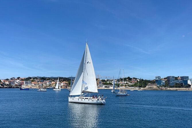 Cascais Romantic Private 2h Cruise with sparkling wine - FAQ
