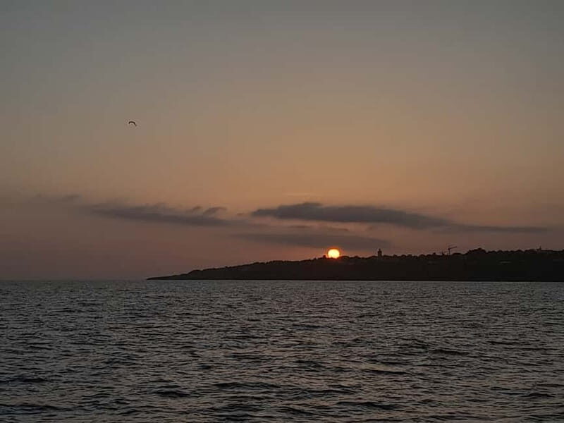 Cascais: Sunset Boat Trip with Welcome Drinks - Who Will Love This Tour?