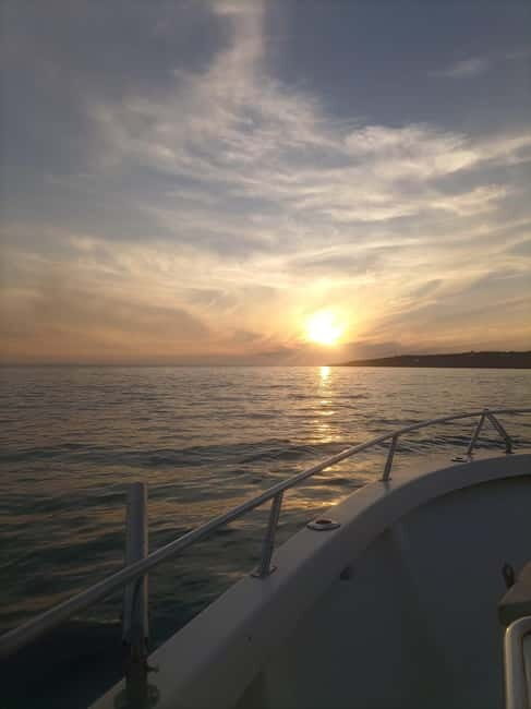 Cascais: Sunset Boat Trip with Welcome Drinks - Final Thoughts