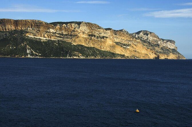 Cassis ancient fishing port, Calanques & spectacular Cap Canaille private tour - An In-Depth Look at the Tour Experience