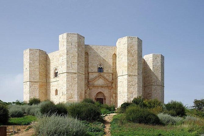 Castel del Monte, between wonder and mystery - The Itinerary Breakdown