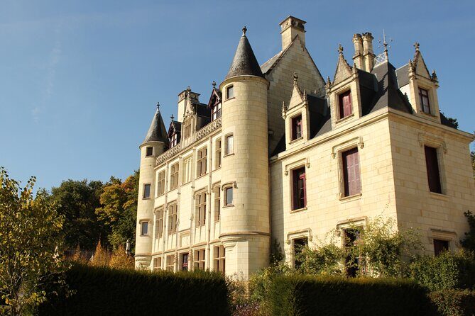 Castle Epicurean Experience with Wine & Local Specialties - The Setting: Château du Petit Thouars