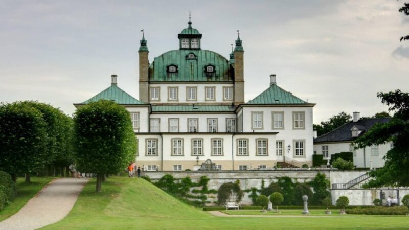 Castles of Kronborg and Frederiksborg from Copenhagen by Car - Who Will Love This Tour?