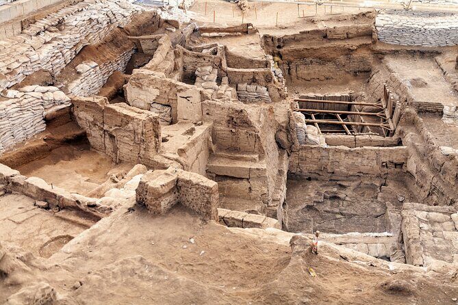 Çatalhöyük Archaeological Excavation Site and Virtual Museum - Getting to the Heart of the Experience