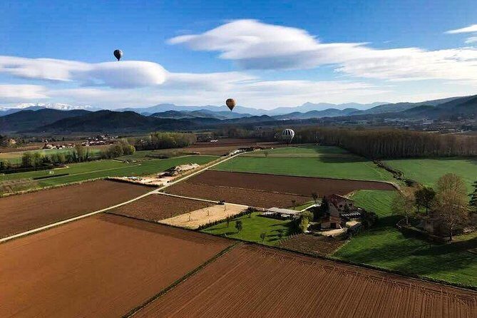 Catalonia Hot Air Balloon Ride and Breakfast over the Volcanoes of la Garrotxa - The Experience in detail