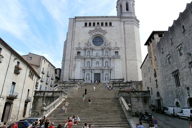 Catalonia Private Tour with Medieval Towns and Montserrat with Transport - FAQ