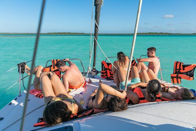 Catamaran Adventure: Sailing and Swimming in the Bacalar Lagoon - The Sum Up