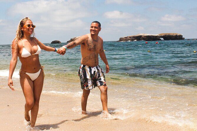 Catamaran Adventure to Islas Marietas! - Key Points