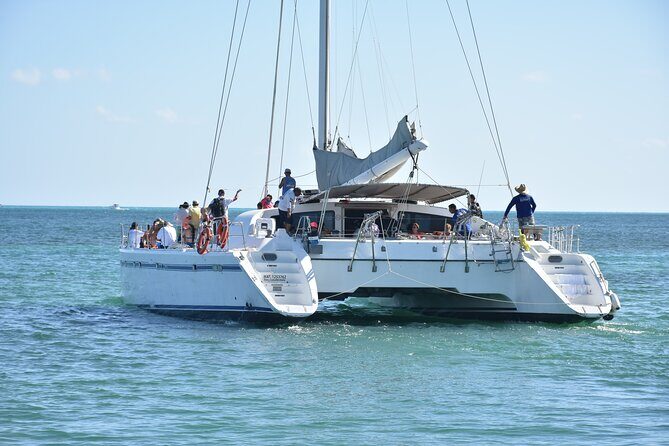 Catamaran Beach Club Isla Mujeres Tour - Key Points