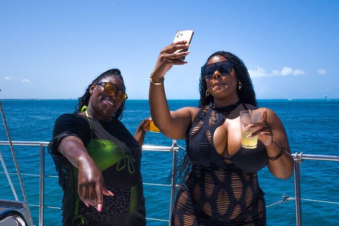 Catamaran Booze Party With Open Bar in Cancun - Authentic Perspectives: What Travelers Say