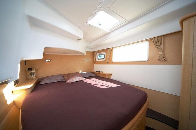 Catamaran cruise in Mykonos with Meal, Drinks & Transport - FAQs