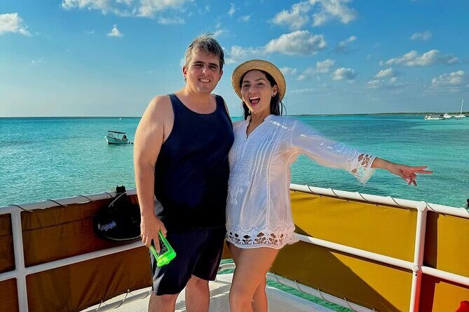 Catamaran Excursion + Open bar + Snorkeling at El Cielo - The Experience: Pros and Cons