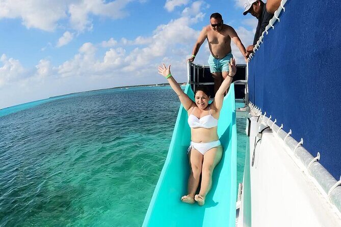 Catamaran Excursion + Open bar + Snorkeling at El Cielo - FAQ