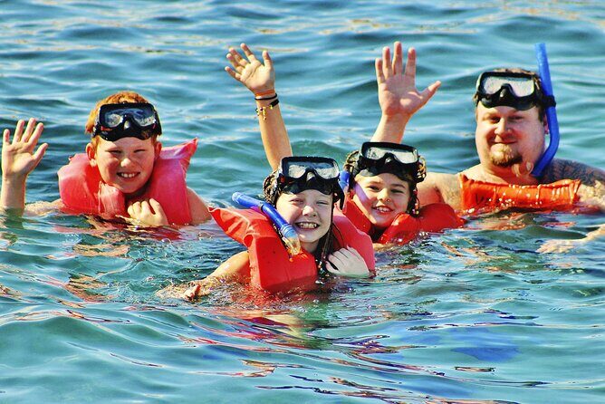 Catamaran family friendly Tour to Isla Mujeres with lunch - FAQ