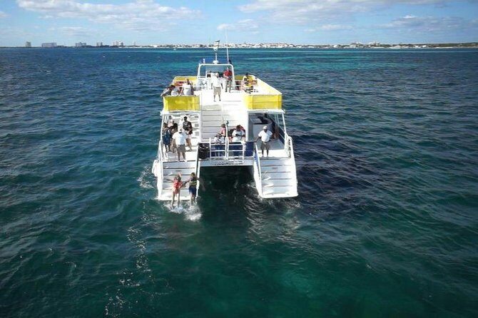 Catamaran Isla mujeres Unlimited with Transfer from Playa del Carmen - Authentic reviews and insights