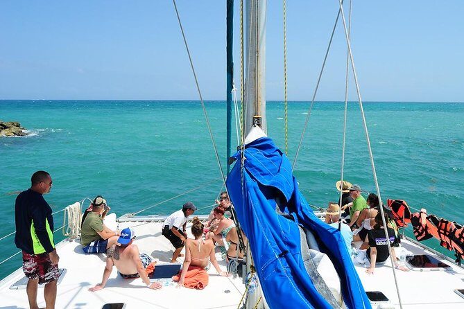 Catamaran Sail and Snorkeling Tour with Open Bar in Puerto Morelos - Who Should Consider This Tour?