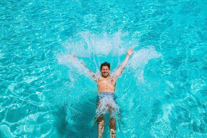 Catamaran Sailing through Caribbean Sea to Isla mujeres - The Value of This Tour