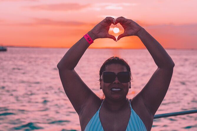 Catamaran Sunset Cruise to Isla Mujeres from Cancun - An In-Depth Look at the Experience