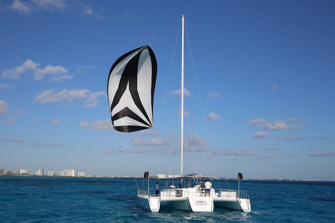 Catamaran to Isla Mujeres Snorkeling, Beach Club and Lunch Tour - What Makes This Tour Stand Out