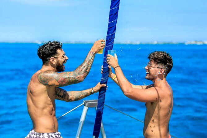 Catamaran to Isla Mujeres Snorkeling Tour with Open Bar and Lunch - An Overview of the Tour Experience