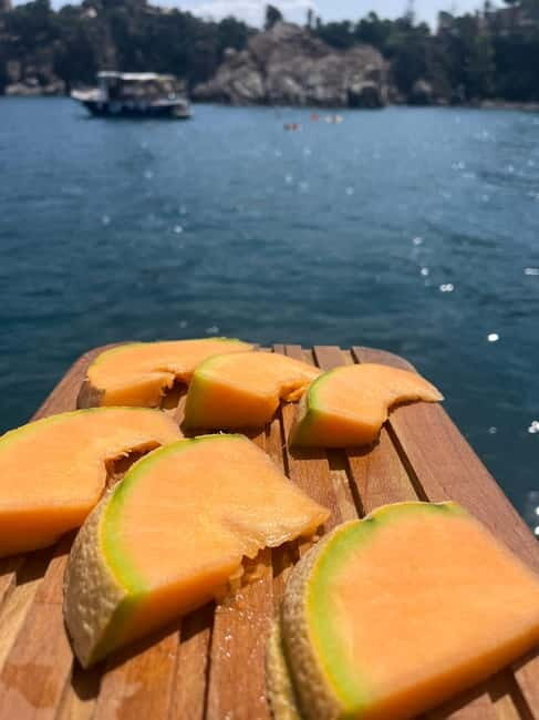 Catamaran tour along the Cefalù coast with aperitif and snorkeling - FAQ