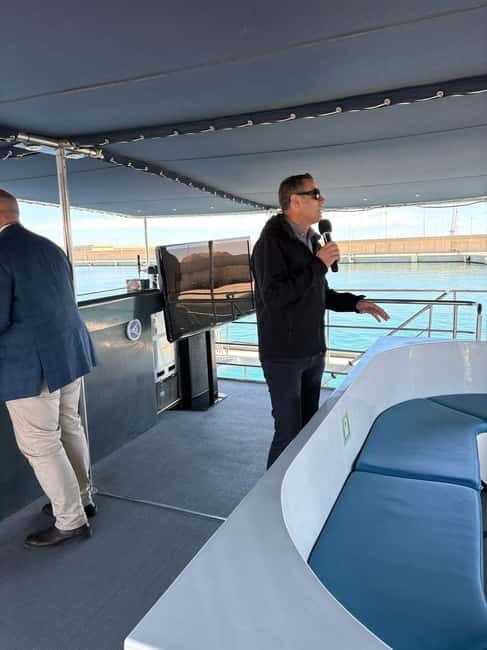 Catamaran trip and visit to the mussel nurseries with a snack - Price and Value