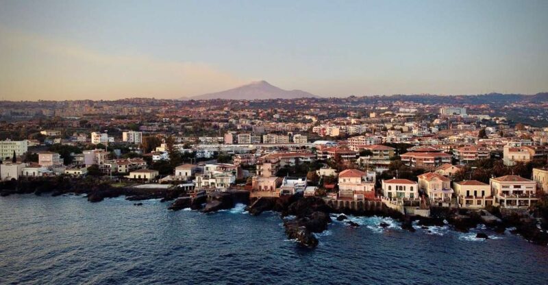 Catania: City Highlights Walking Tour - Key Points