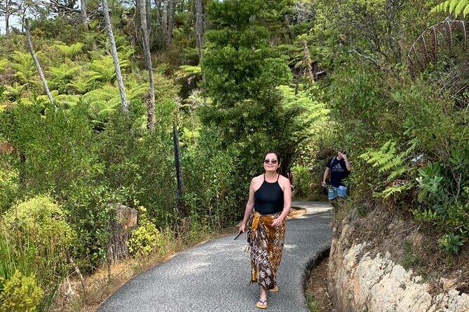 Cathedral Cove and Hot Water Beach Scenic Day Tour from Auckland - Authentic Experiences and Visitor Feedback
