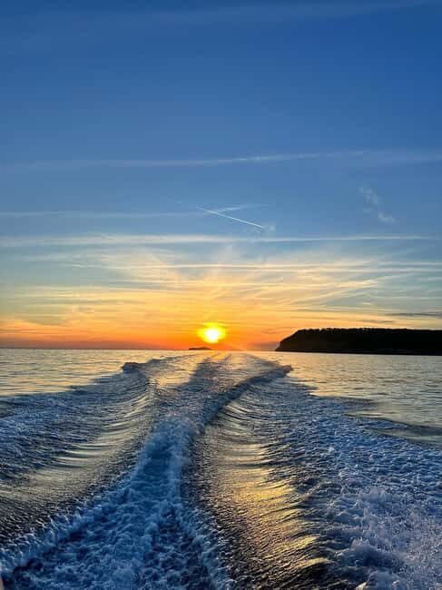 Cavtat: Romantic Sunset Cruise with Unlimited Drinks - In-Depth: Why This Experience Works