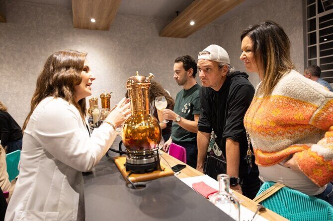 CDMX Create Your Craft Gin from scratch - Col Roma - Create Your Craft Gin from Scratch at Col Roma: A Detailed Review